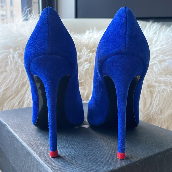 ‼️Clearout Price‼️ Electric Blue Suede Heels - Picture 3 of 10